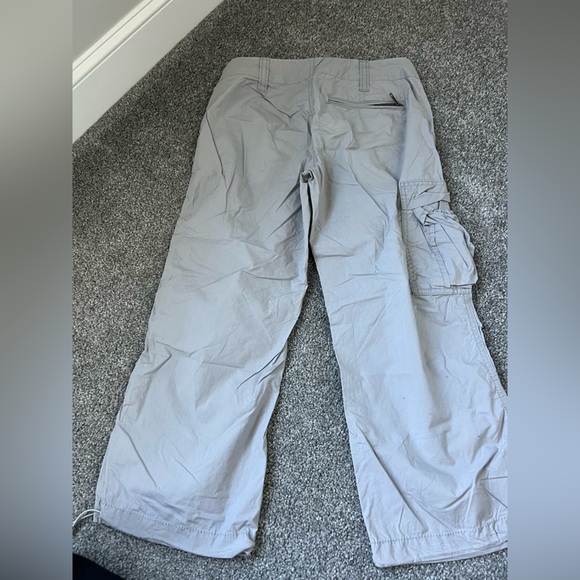 Express Cargo Capris - Picture 2 of 3